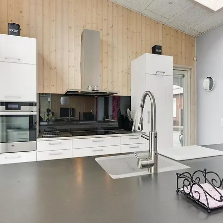 Feriehus Two-bedroom Holiday In
